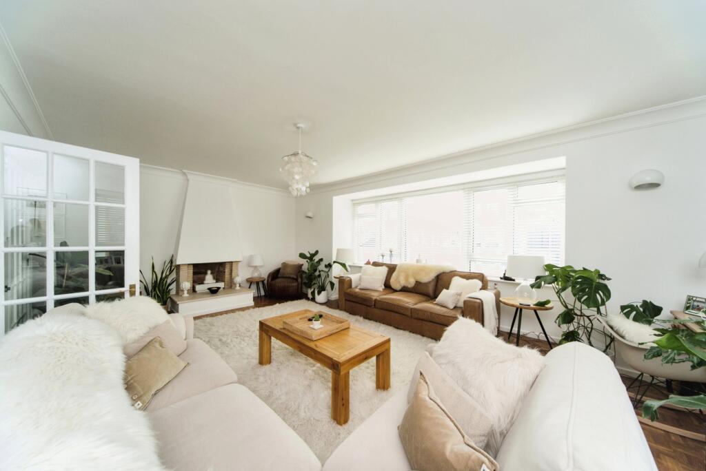 Abundance of natural light