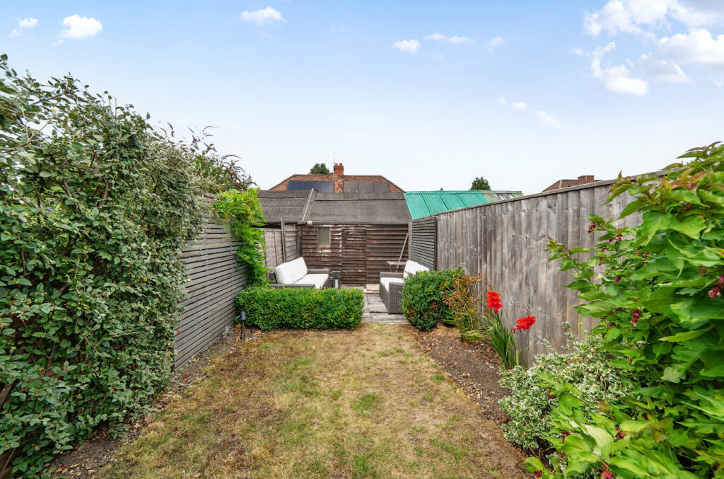 1330128-20-6887b7...