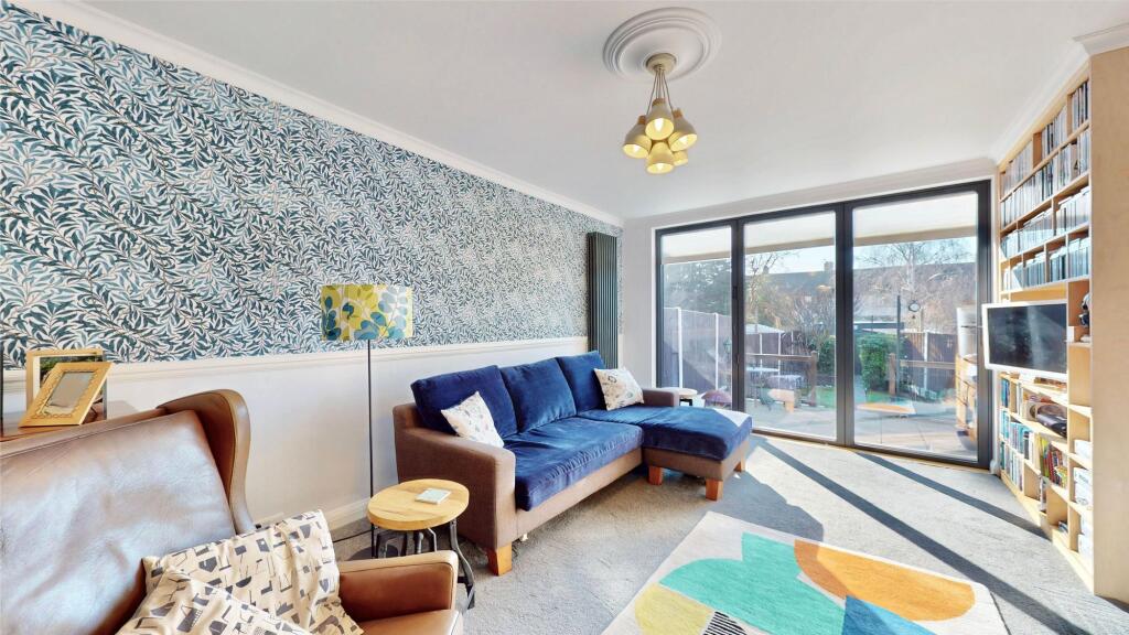 Through Lounge/Diner