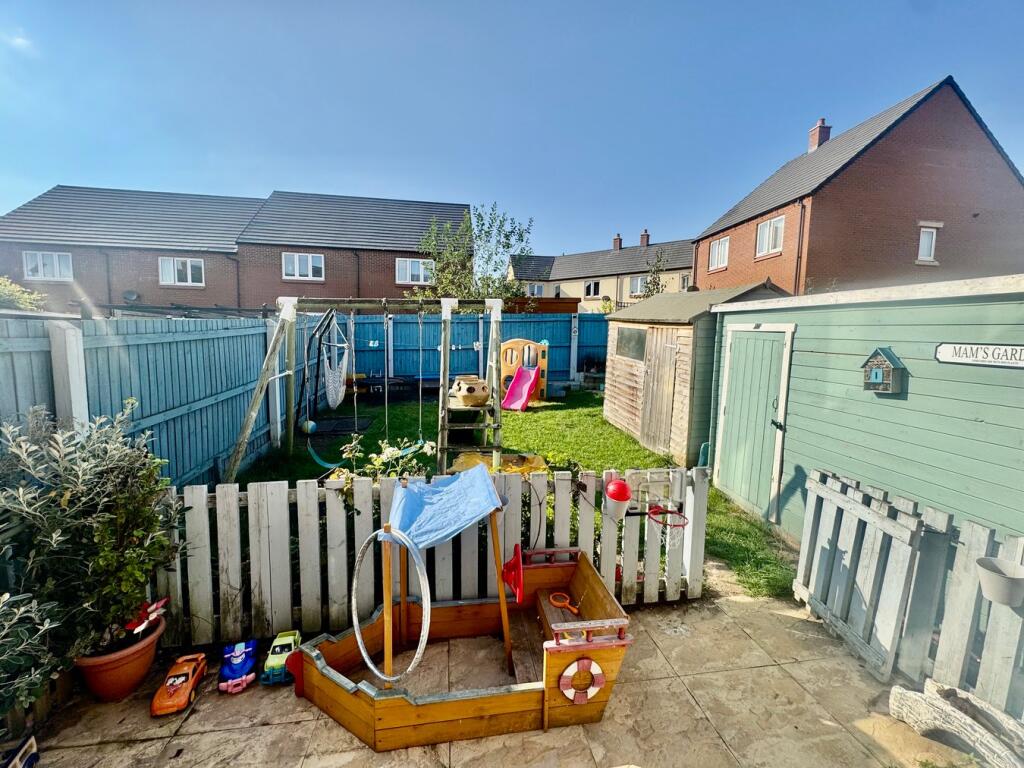 Enclosed rear Garden