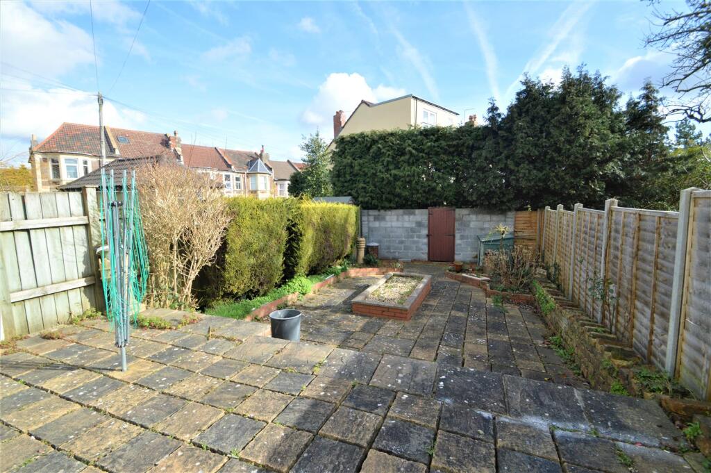 517 Gloucester Road (5).jpg