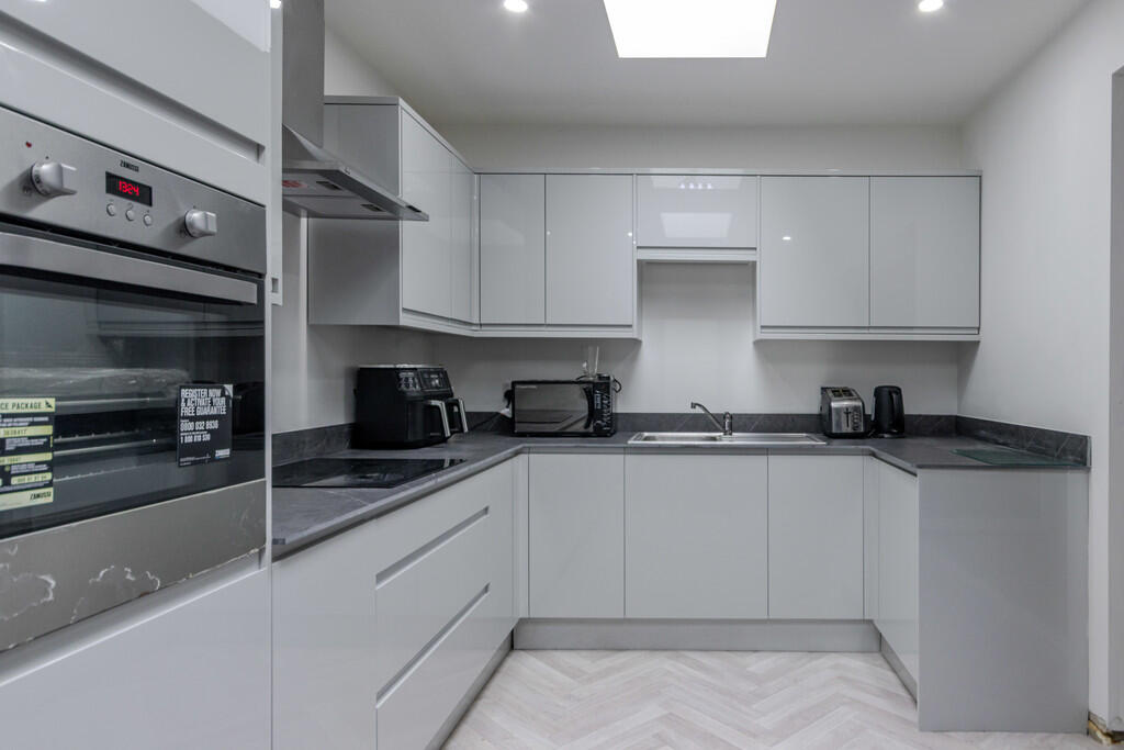 Kitchen 2