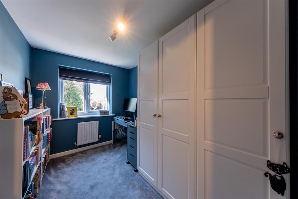 15 Wavell Way-024.jpg