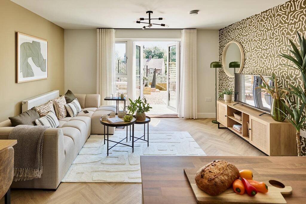 With direct access to the garden