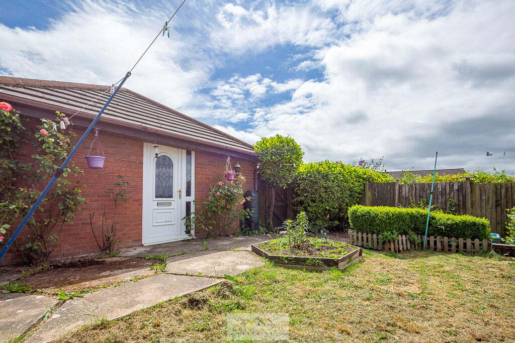 Back garden 1.3