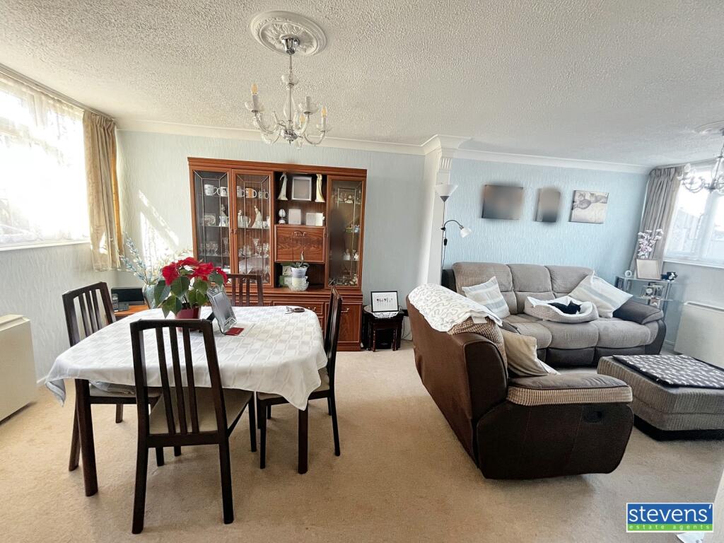 image00025_blurred (1)