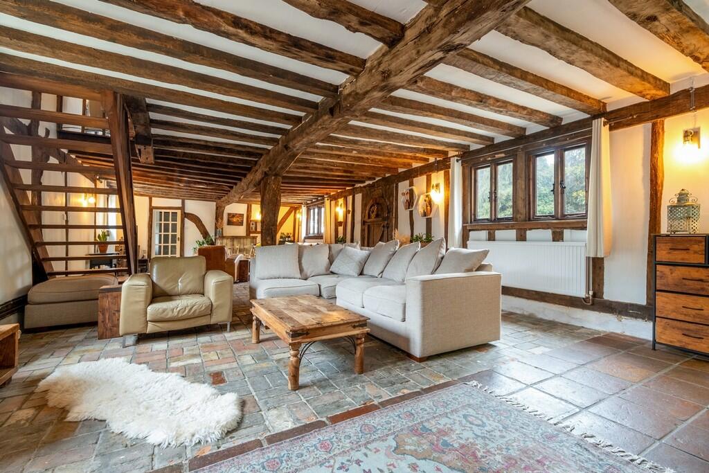 HHHastings Hall-2...