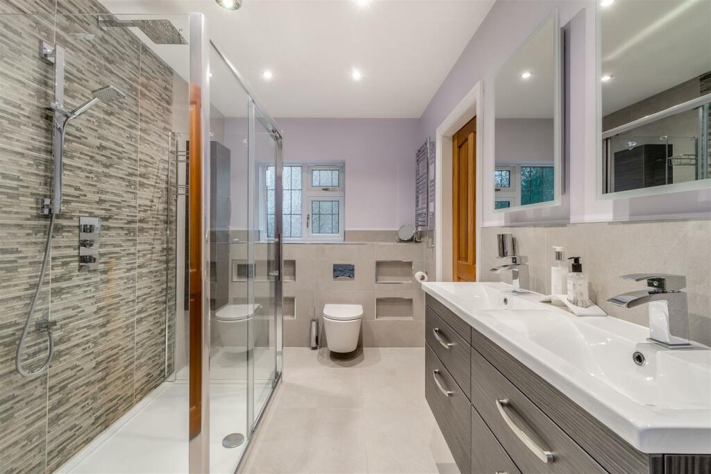 8528405-interior32.jpg
