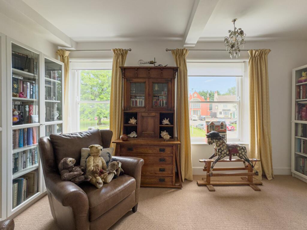 Bedroom Three / Study