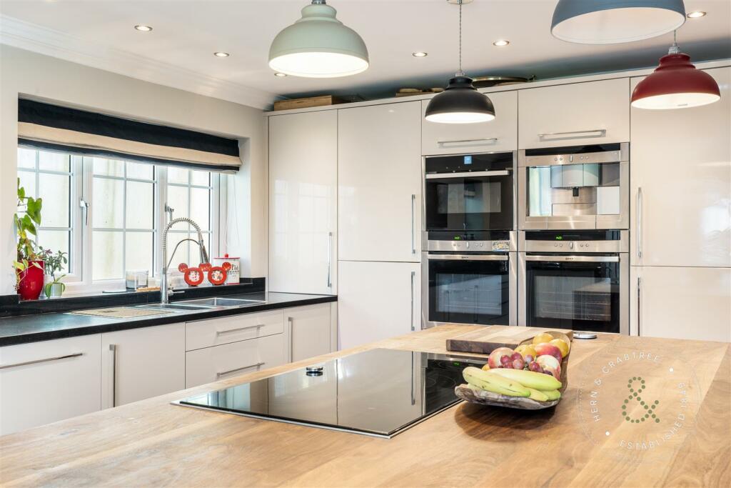 Pencoed Avenue, Int, HernCrabtree (10).jpg