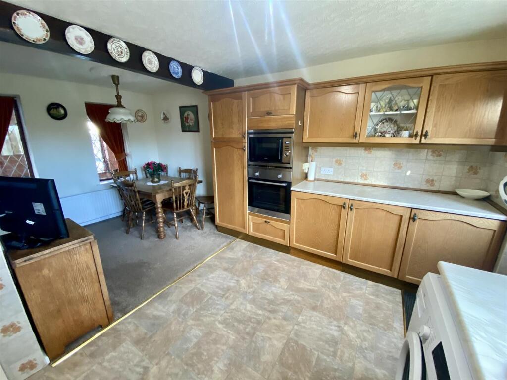 Bramleys Estate Agents - Sykes Avenue - Mirfield (