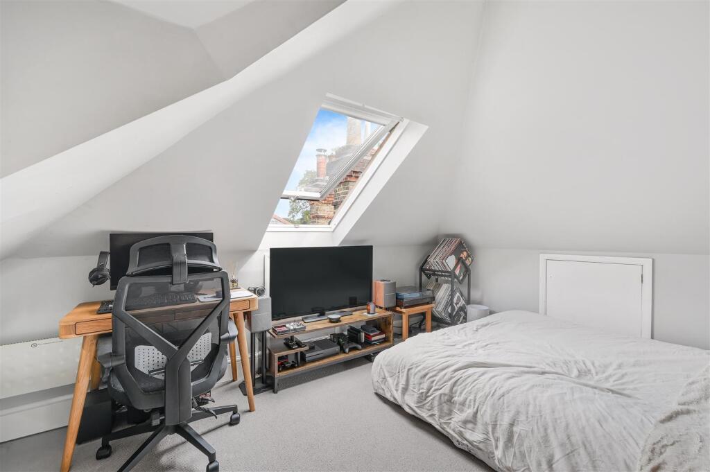 COLLEGE ROAD (10).jpg