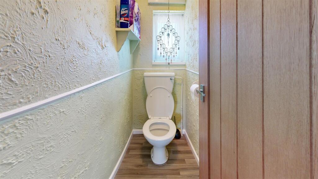 Bathroom (16).jpg