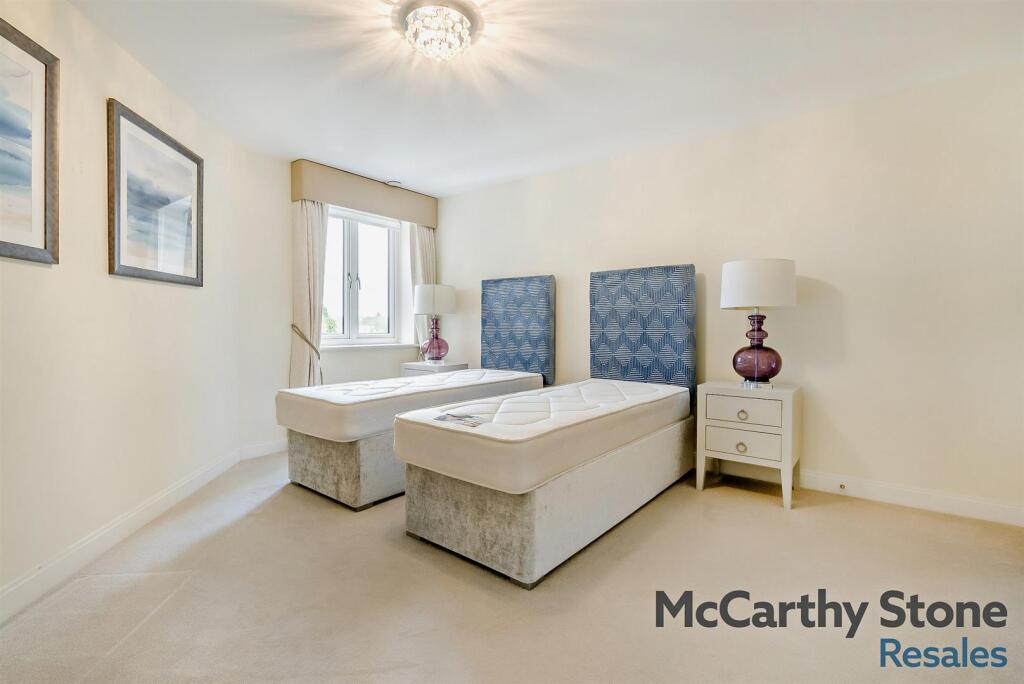 8669184-interior12-800.jpg