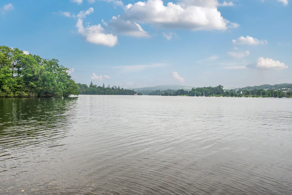 Wonderful Lake Wi...