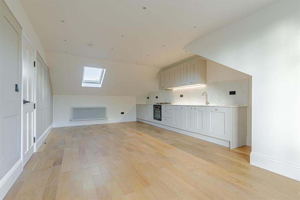 5 Lordship Park (5).jpg