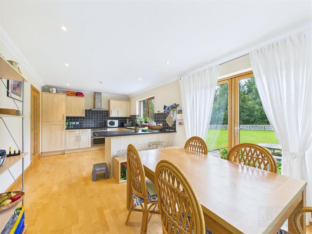 Kitchen &amp; Dining Area