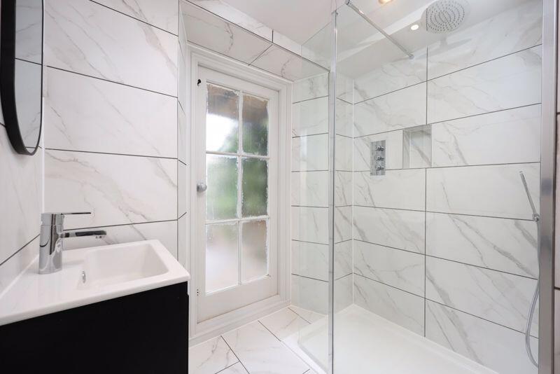 Ensuite shower room