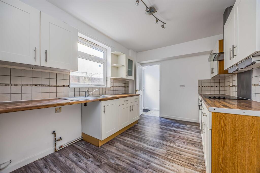 105 Powerscourt Road, Portsmouth-Small-PorticoMark