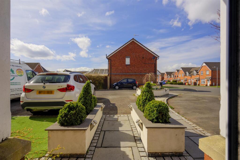 66 dixon green farnworth bl4 7eq-40.jpg
