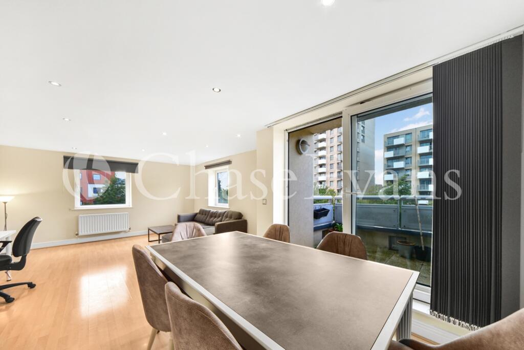 Dining Area - Tradew