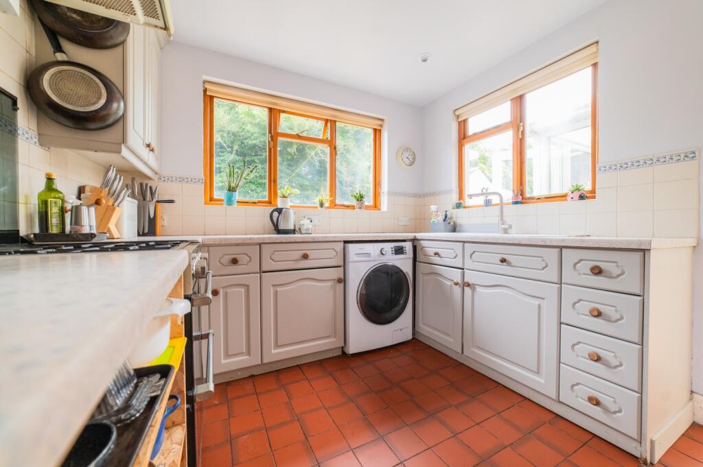 Award-winning Media team on EVERY Listing_48