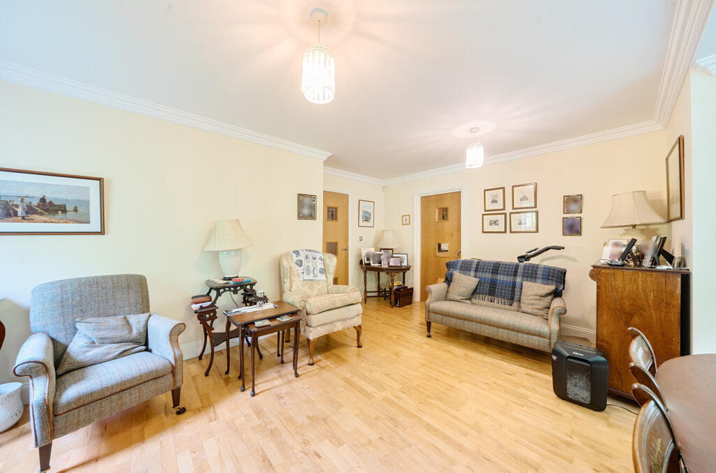 1296885-4-682b95d...