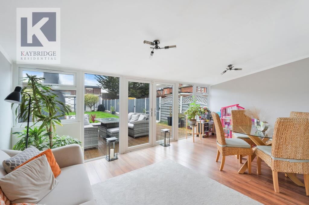 College Gardens, New Malden - KT3 6NT