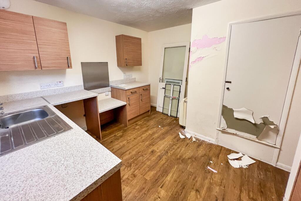 39 Newnton Grove, Malmesbury, Wiltshire, SN16 0DS