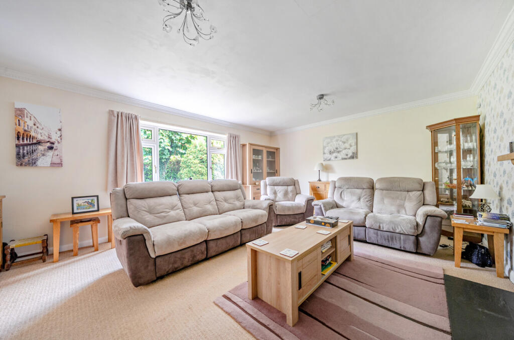 1346372-6-68c93fa...