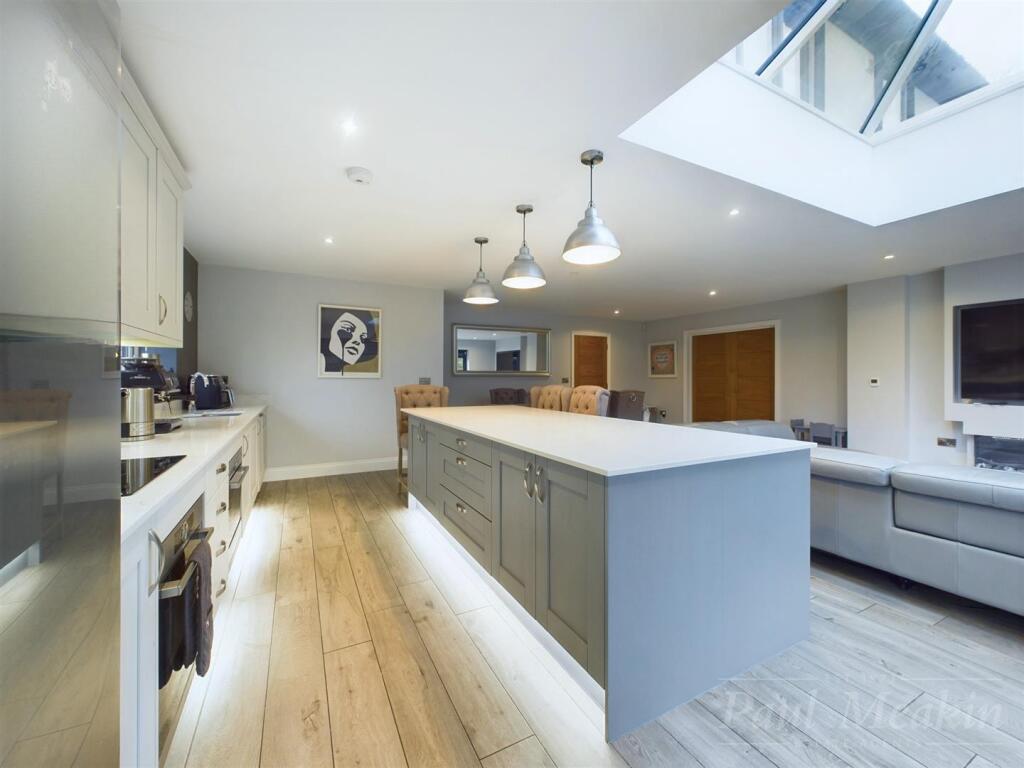 Open Plan Kitchen/ Dining Area