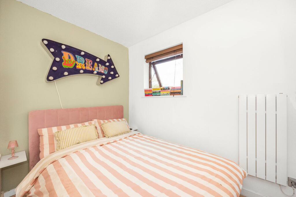 Bedroom 1.jpeg