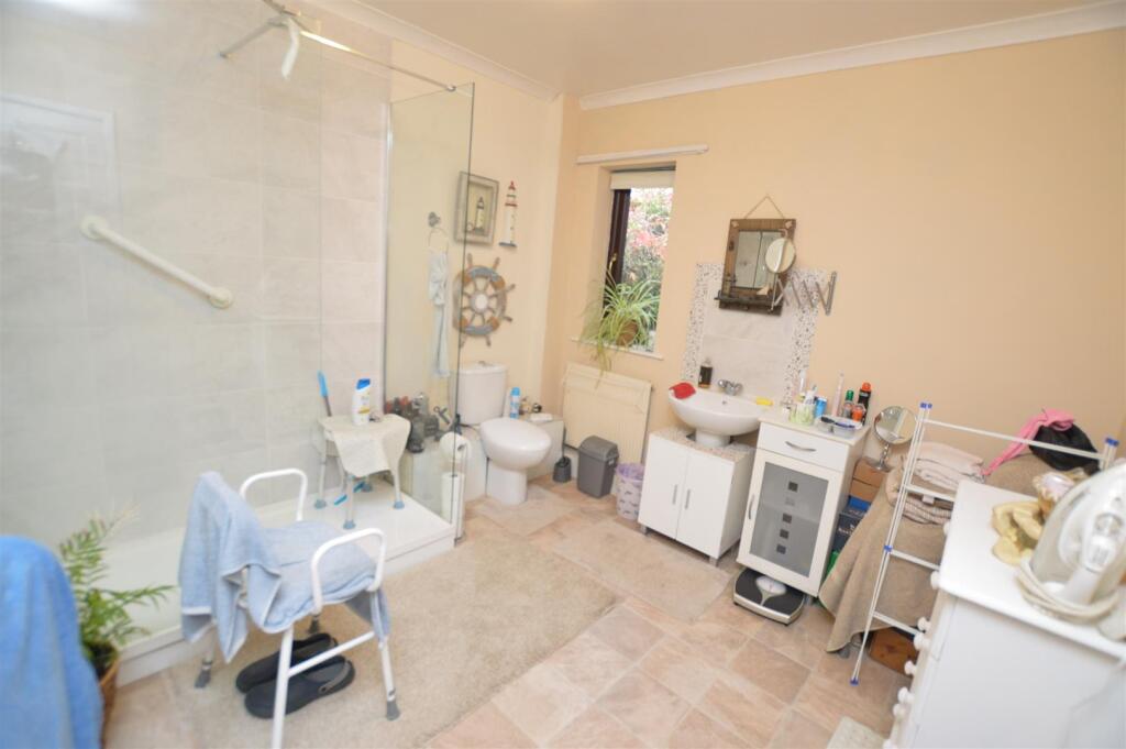 Annexe Bathroom
