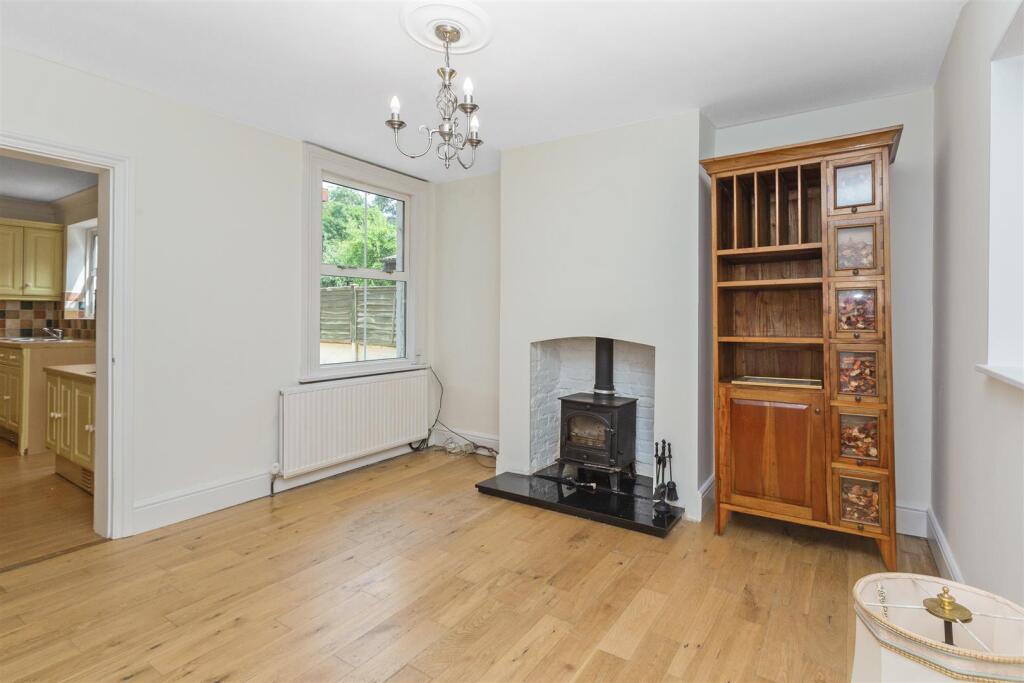 10-4ddfJPH - 83787 - 4 Rectory Terrace, Park Rd, F