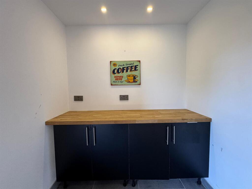 WhatsApp Image 2025-09-25 at 15.07.22 (5).jpeg