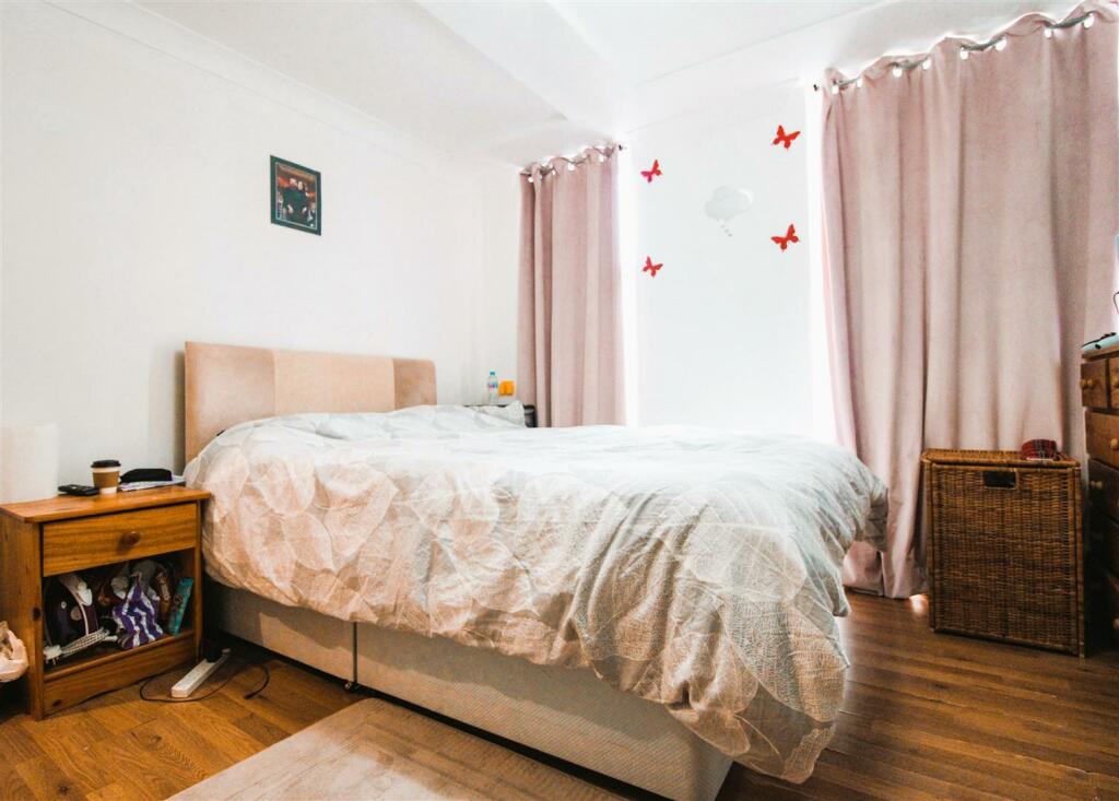 bedroom.jpg