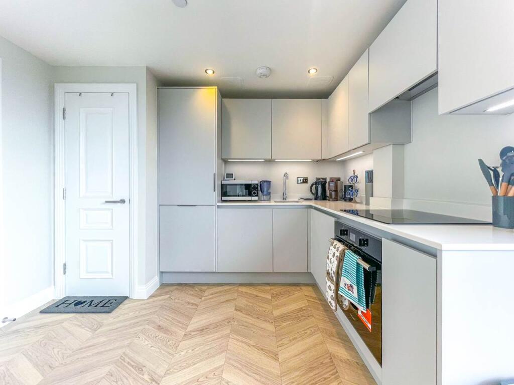 28 bowmont kitchen m