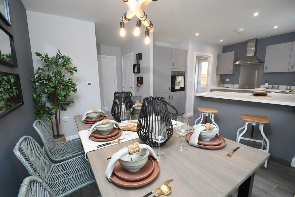 Bellway Eastern Counties - Ivy Hill sales office a