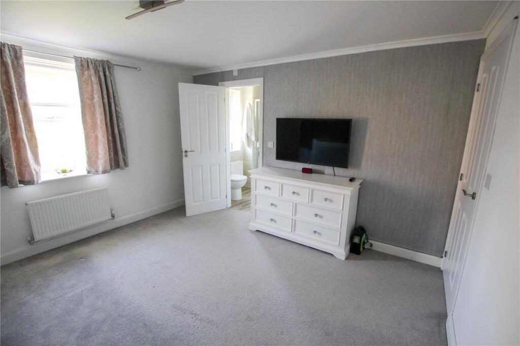 Guest Bedroom.
