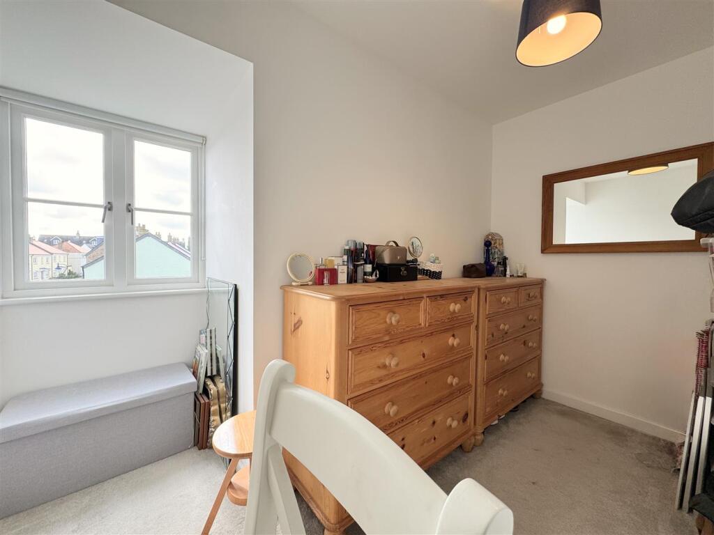 Bedroom/Study