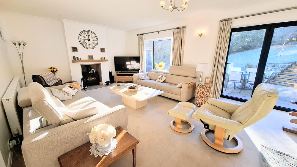 19 Delph New Road Dobcross OL3 5BA