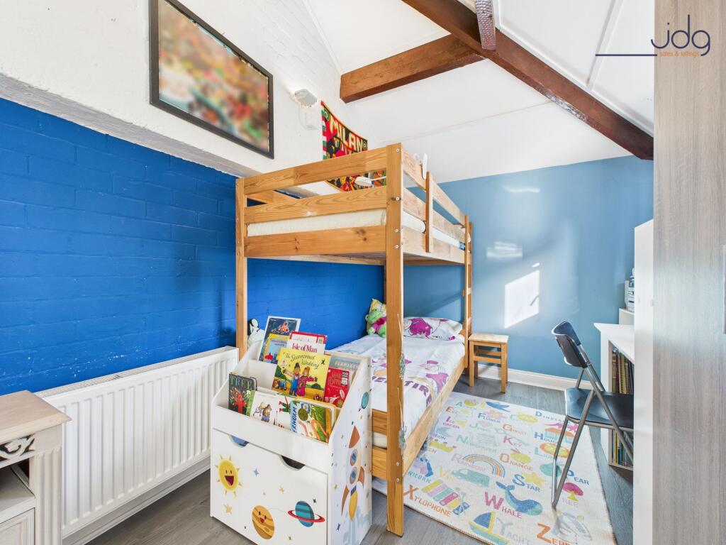 Ground Floor Single Bedroom 1