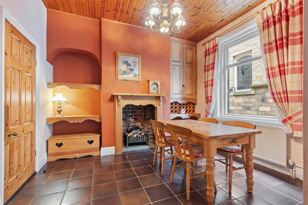 36 Upper Batley, Low Lane 15_297.png