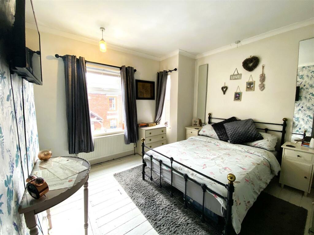 bed 1.JPG