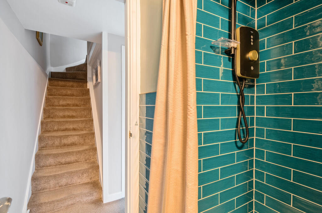 24-681df66a3a92a-...