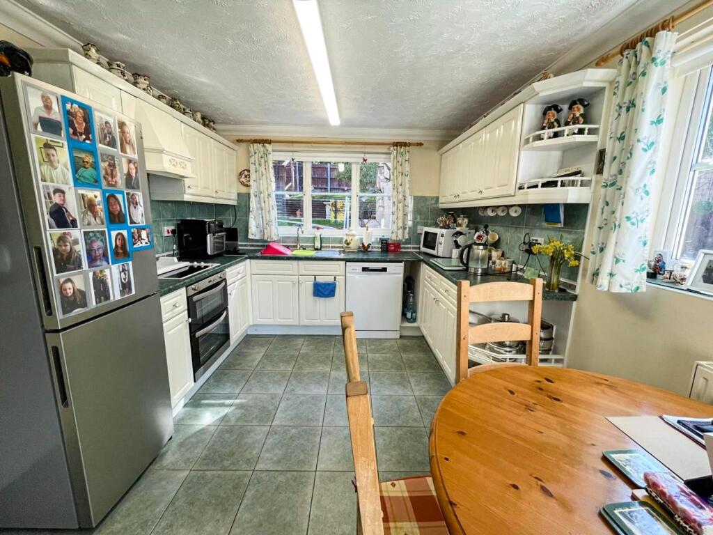 tlc_dba793d0-880b-485e-9f86-0b6c6b24b561_97c09cb.j