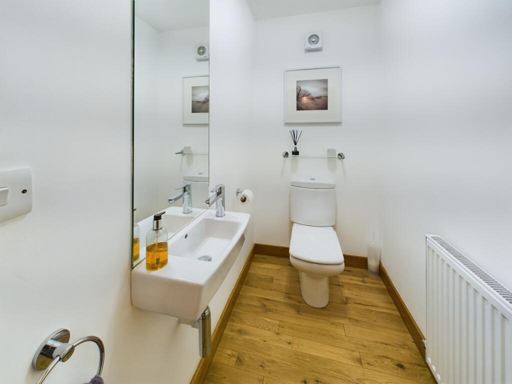 CAM01966G0-PR0215-STILL013