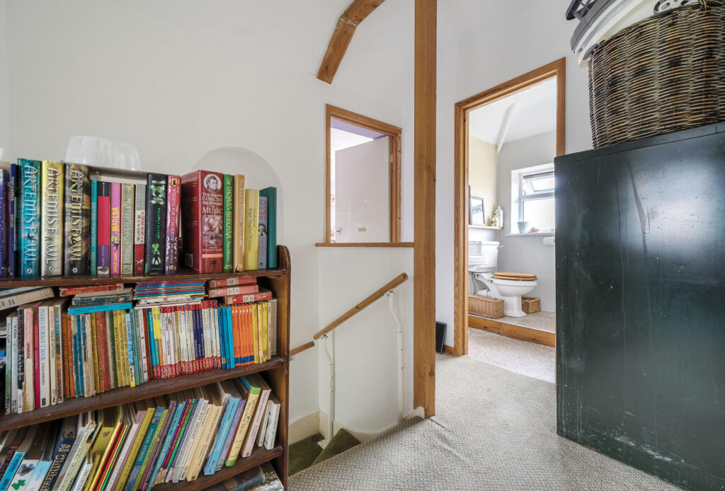 1326758-17-688116...