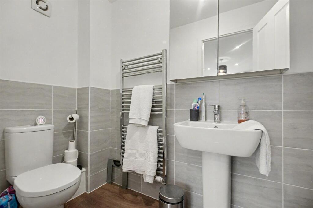 En Suite_1.jpeg