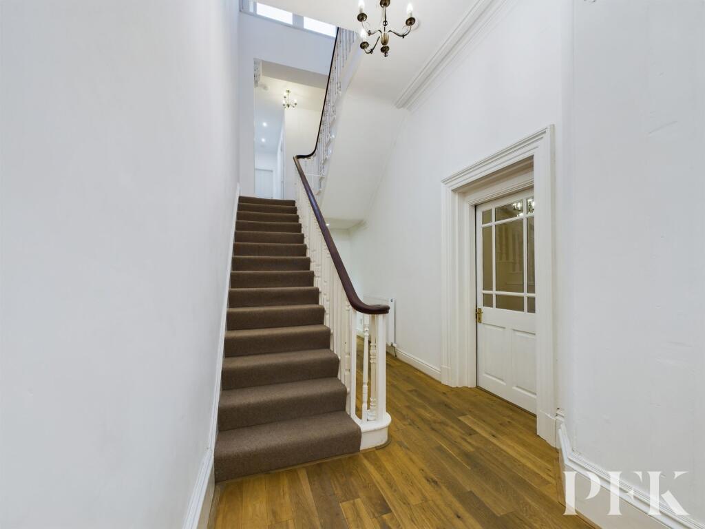 Staircase to f/f